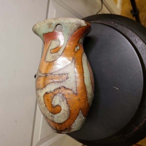 Mid-Century Modern Studio Pottery Ceramic Wall Pocket Vase - Picture 8 of 13